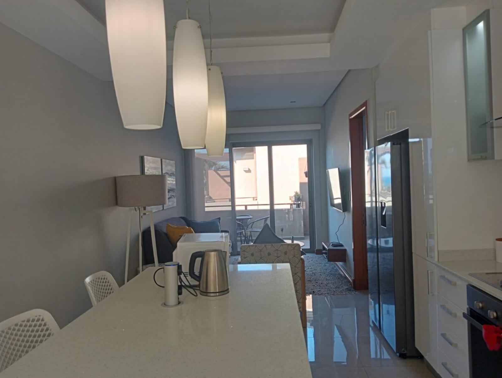 Stylish Modern 2 Bed In Shaka's Rock Apartment